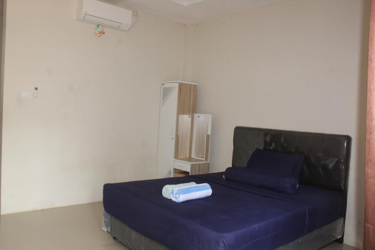 Wl Guesthouse Labuan Bajo Exterior photo