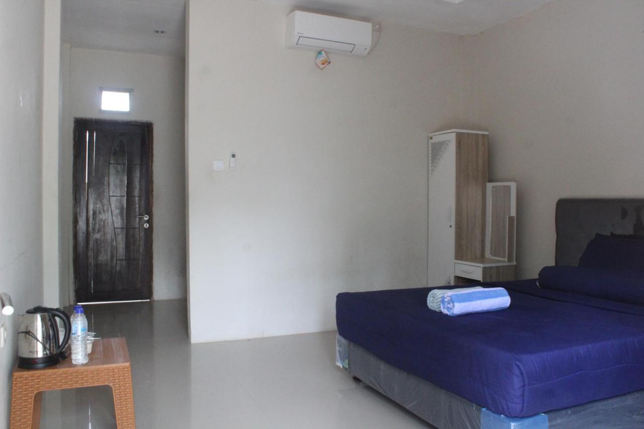 Wl Guesthouse Labuan Bajo Exterior photo