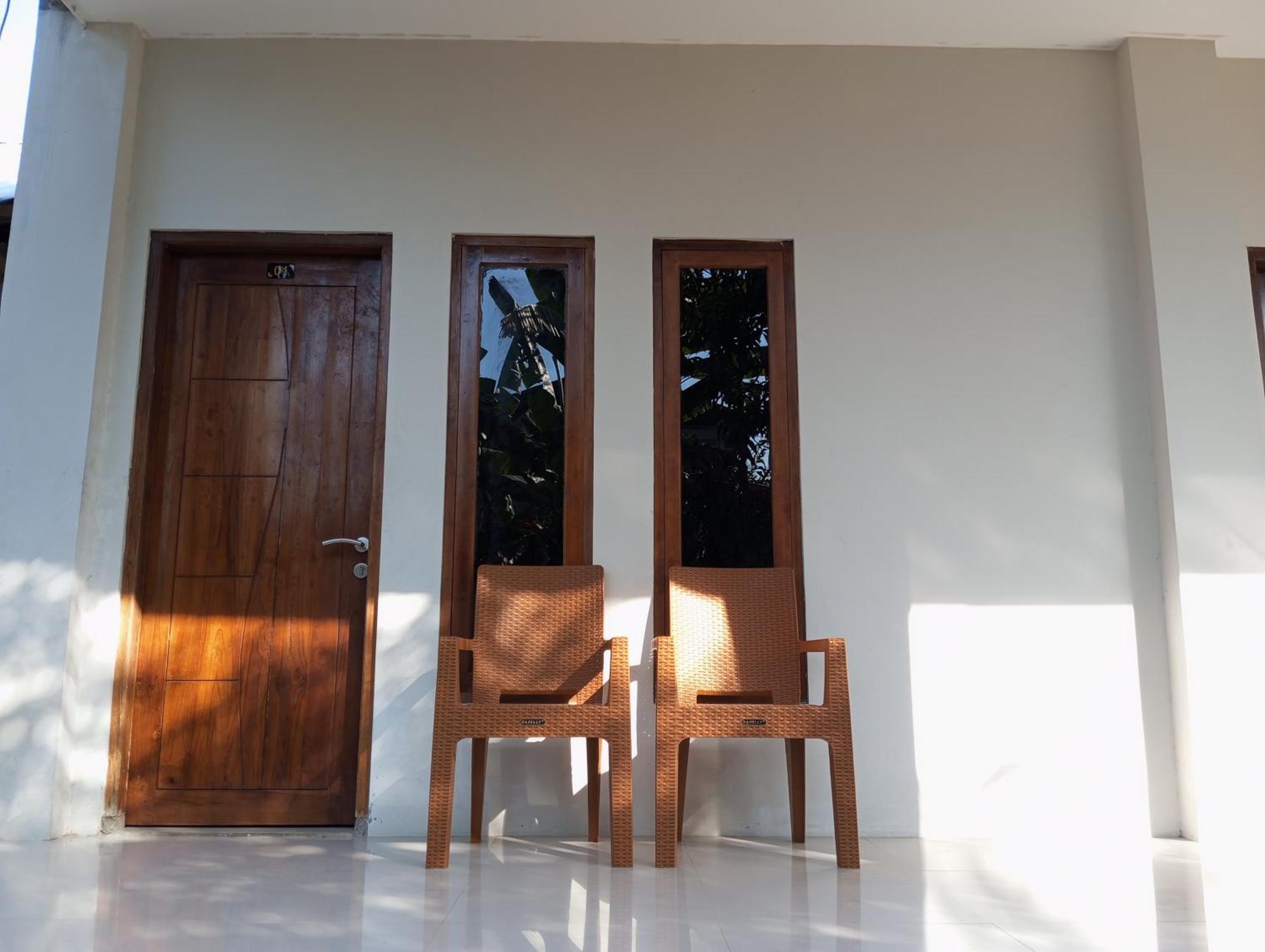 Wl Guesthouse Labuan Bajo Exterior photo